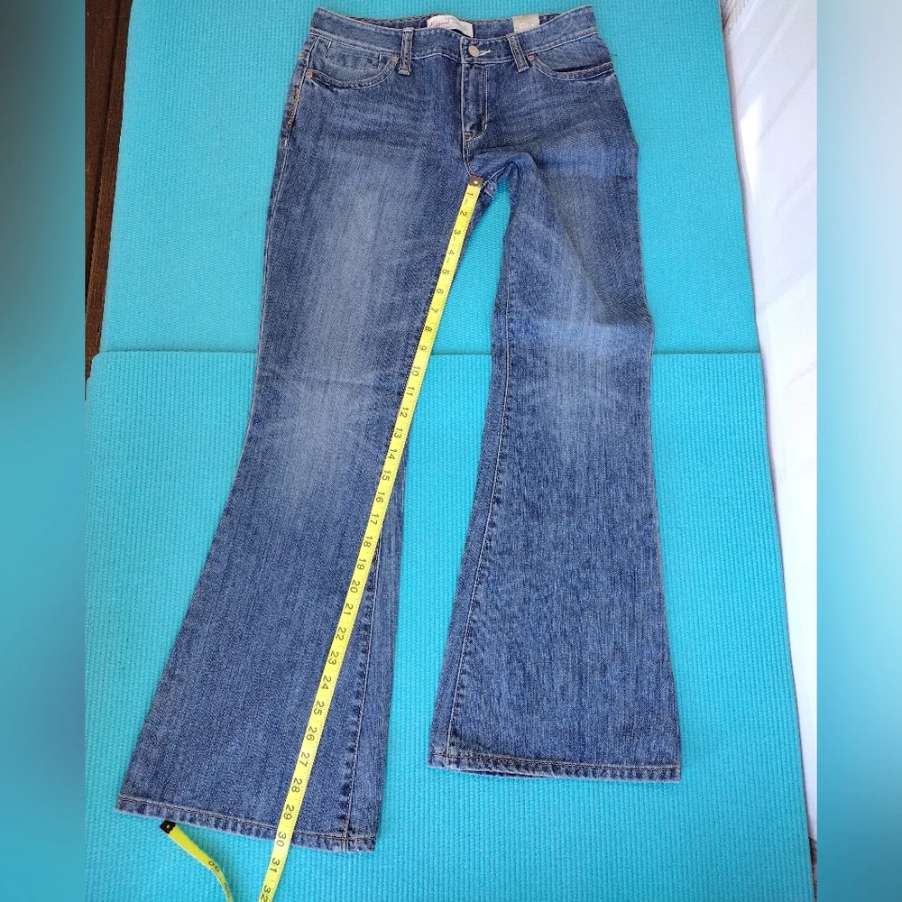 NWT Old Navy Junior Girlfriend Classic Rise Flare Jeans - Adj Waist - 12 Plus